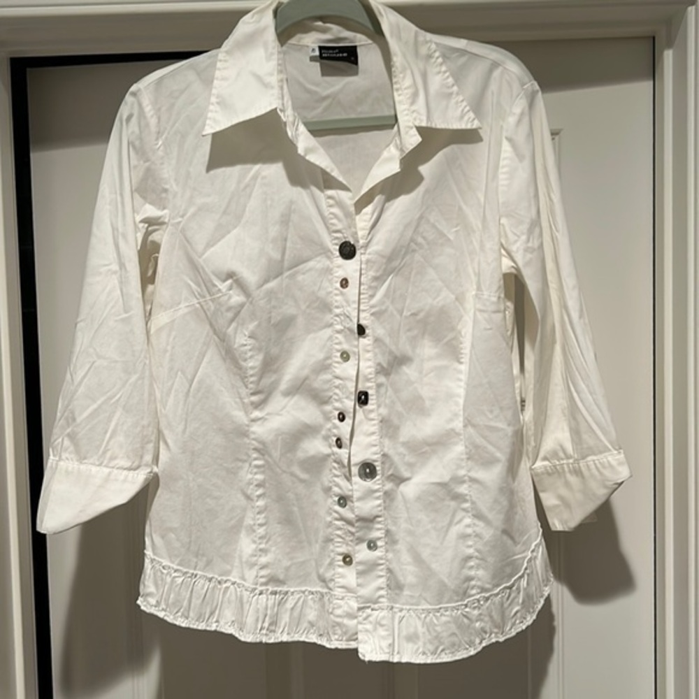Modes blouse size 42 (large) cream. Excellent quality